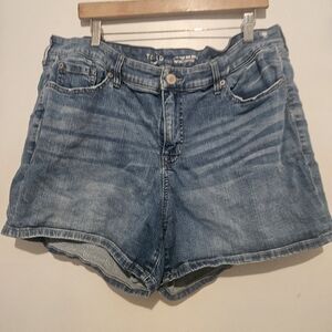 Torrid womens shorts size 22